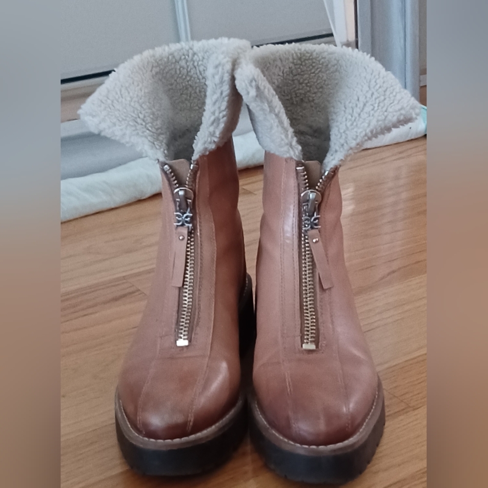 Sam Edelman Tan Leather Winter Boots with Shearling
